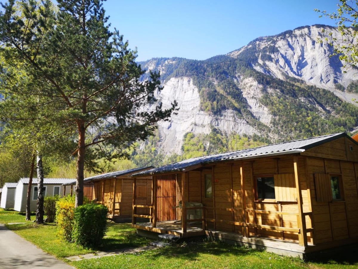 Camping Le Colporteur Hotel เลอบูร์-เดอัวซ็อง ภายนอก รูปภาพ