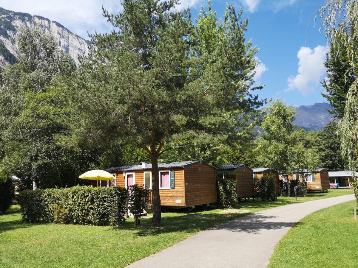 Camping Le Colporteur Hotel เลอบูร์-เดอัวซ็อง ภายนอก รูปภาพ
